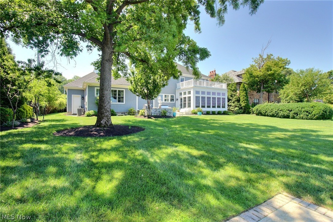 22286 Lake Road Rocky River OH 44116