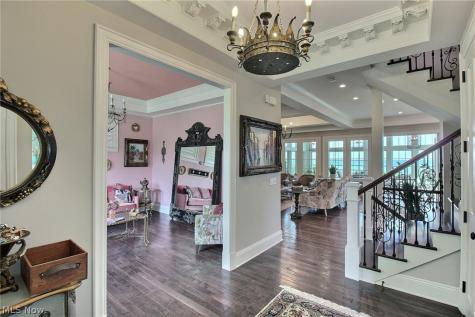 22286 Lake Road Rocky River OH 44116