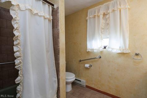 43254 Dellefield Road Elyria OH 44035