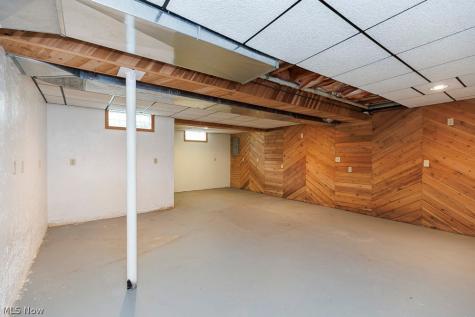 43254 Dellefield Road Elyria OH 44035