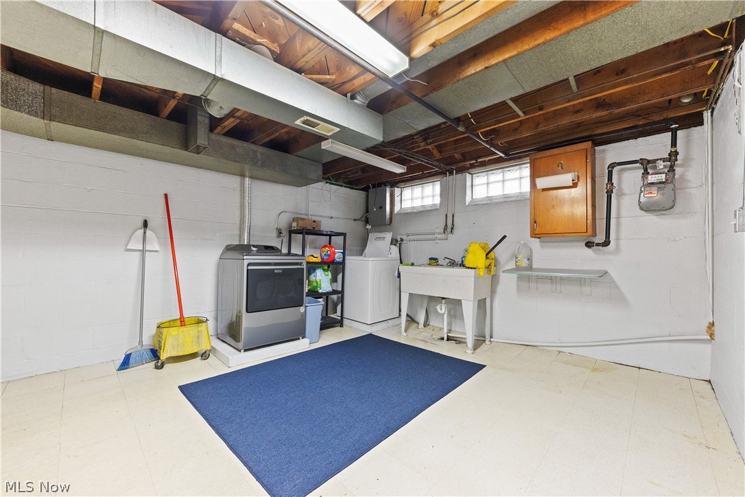 4718 Southwood Drive Brooklyn OH 44144