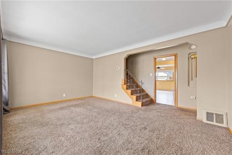 4718 Southwood Drive Brooklyn OH 44144