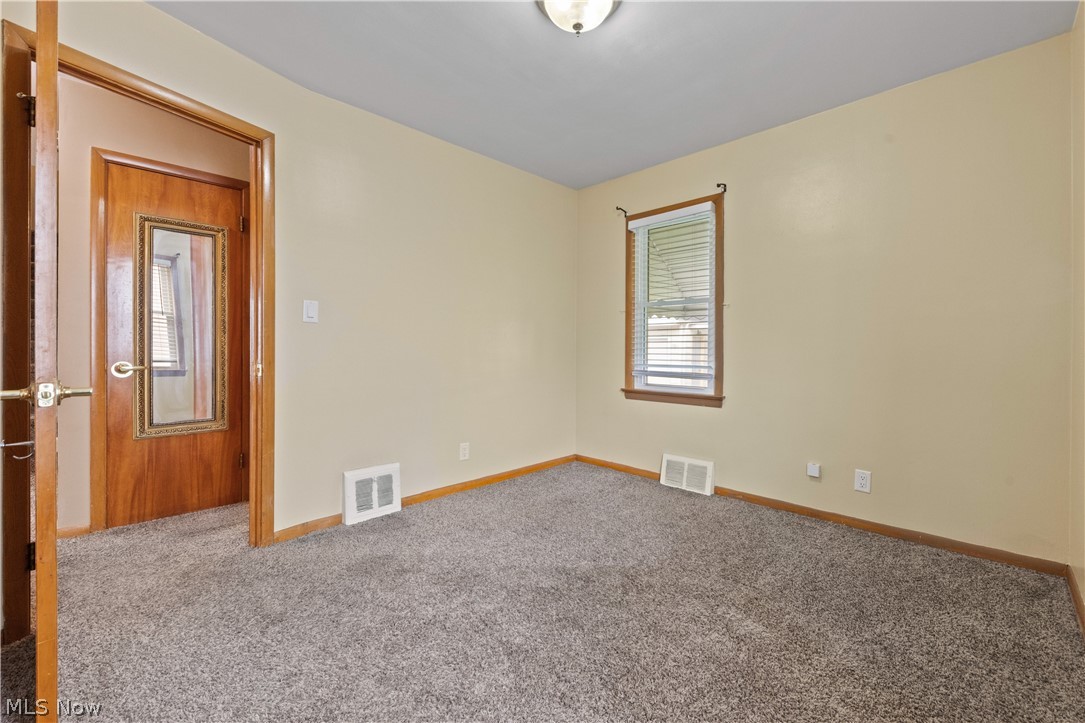 4718 Southwood Drive Brooklyn OH 44144