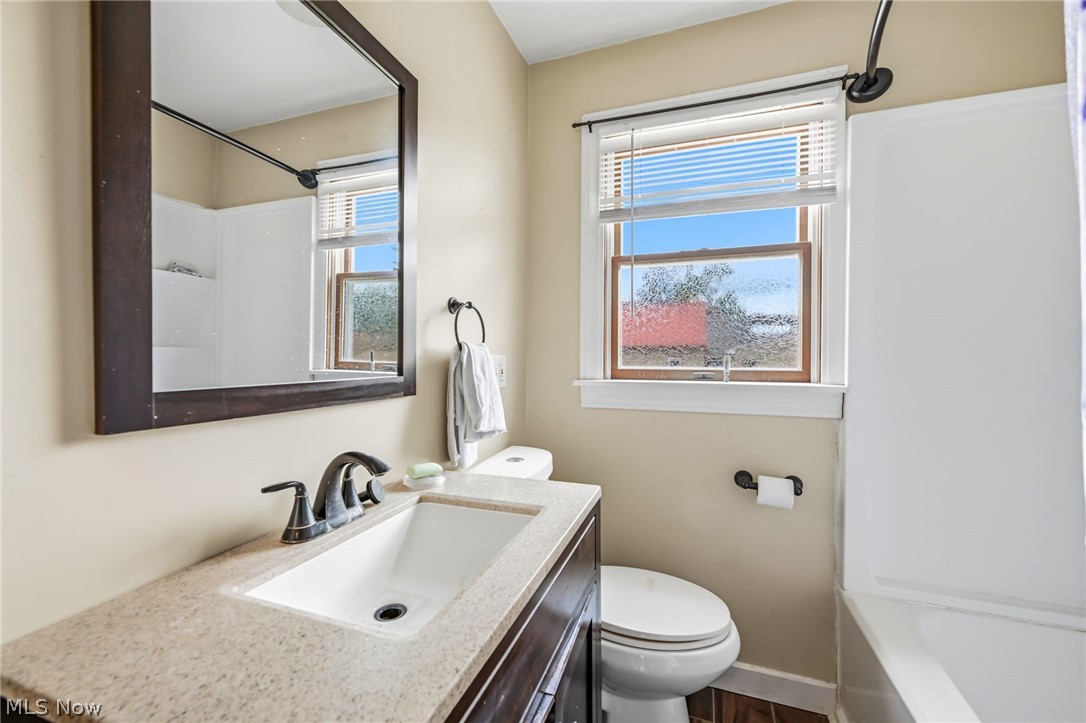107 Renee Drive Struthers OH 44471