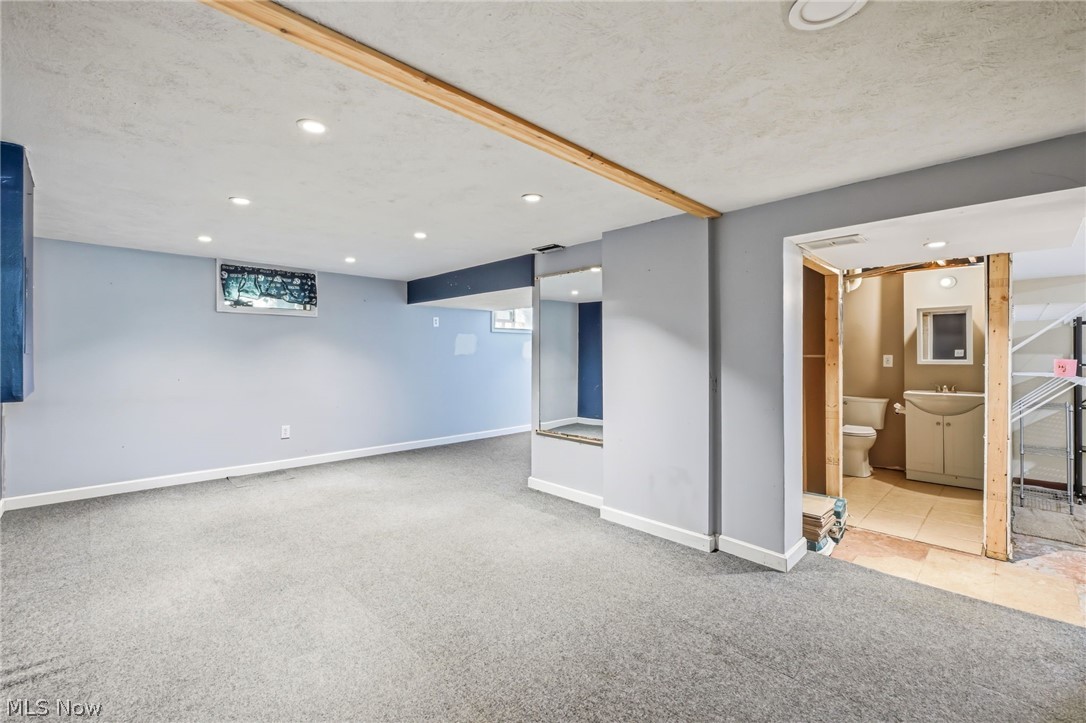 107 Renee Drive Struthers OH 44471