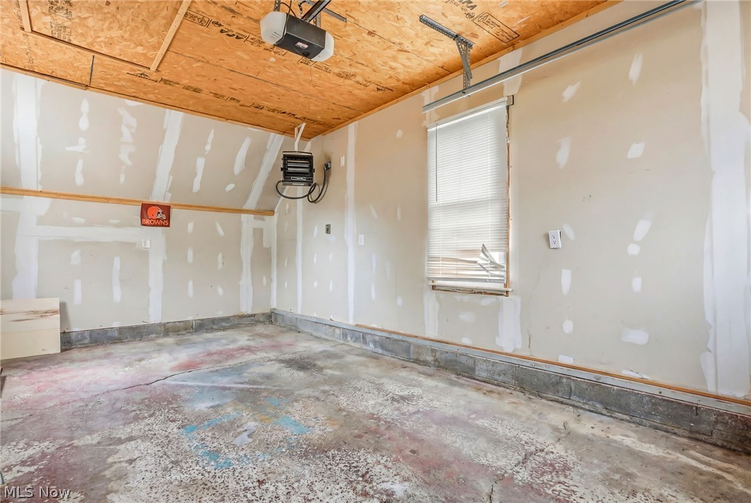 107 Renee Drive Struthers OH 44471
