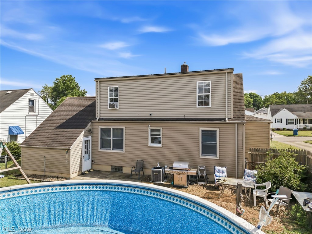 107 Renee Drive Struthers OH 44471