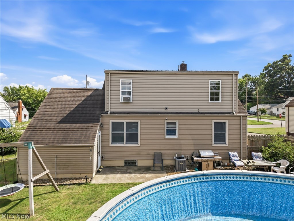 107 Renee Drive Struthers OH 44471