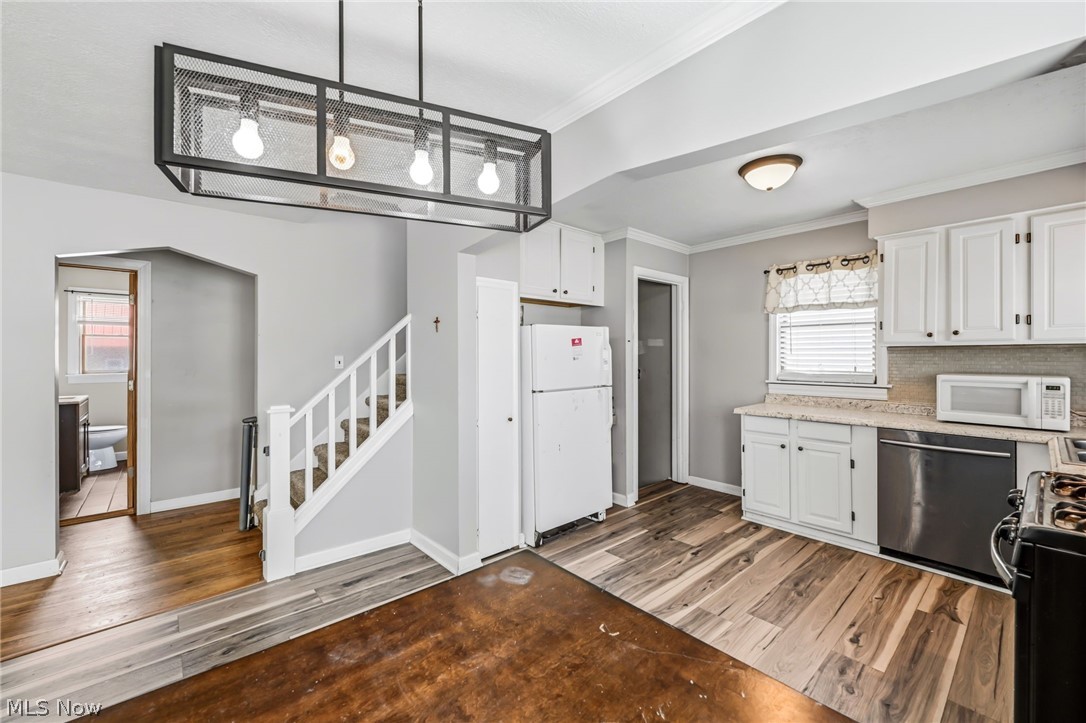 107 Renee Drive Struthers OH 44471