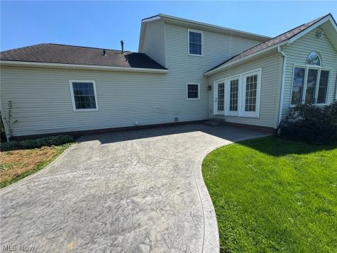 1965 Augusta Drive SE Massillon OH 44646