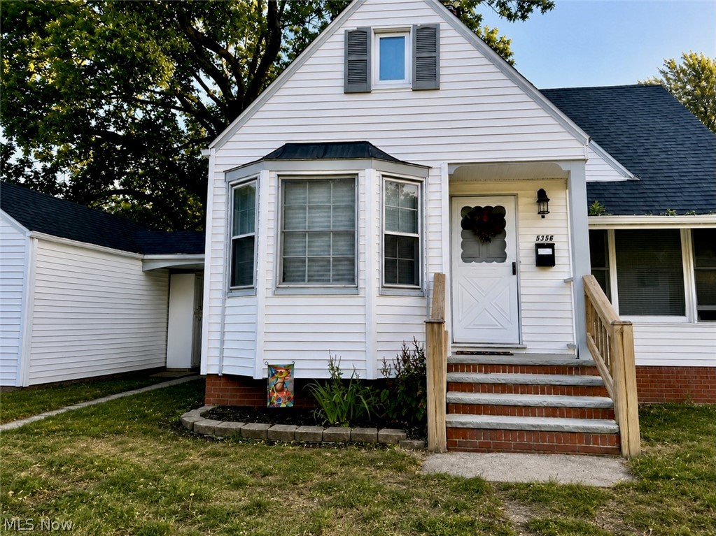 5356 Beechwood Avenue Maple Heights OH 44137