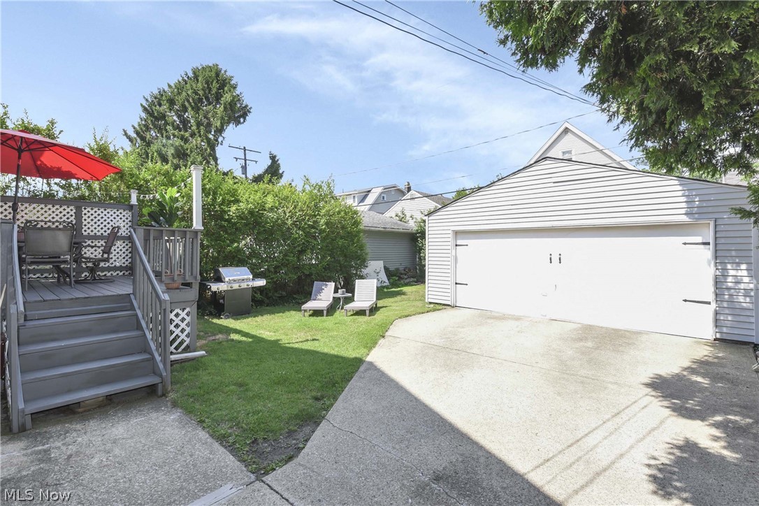 2088 Elmwood Avenue Lakewood OH 44107