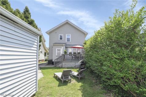 2088 Elmwood Avenue Lakewood OH 44107