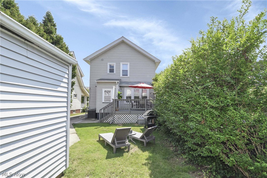 2088 Elmwood Avenue Lakewood OH 44107