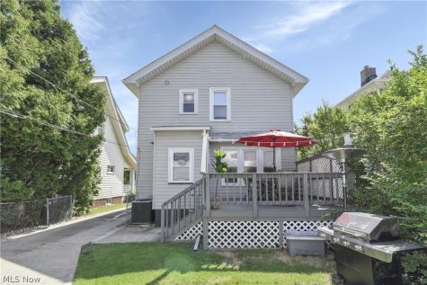 2088 Elmwood Avenue Lakewood OH 44107