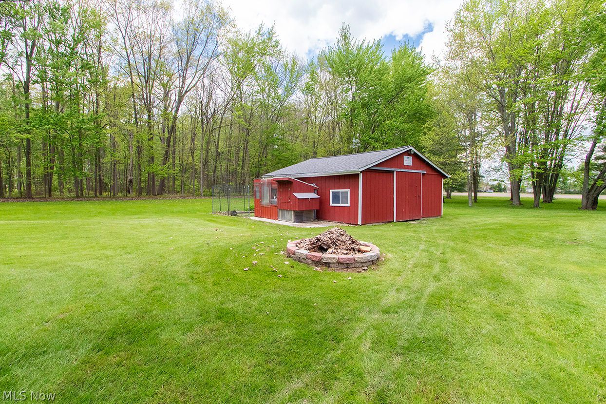 7103 W Law Road Valley City OH 44280