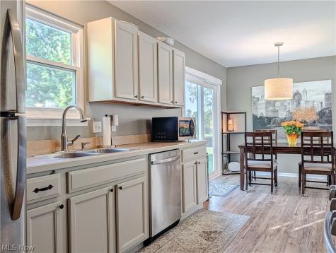 3080 Kelly Court Akron OH 44312