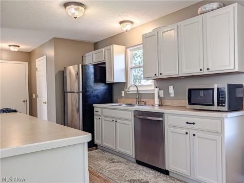 3080 Kelly Court Akron OH 44312