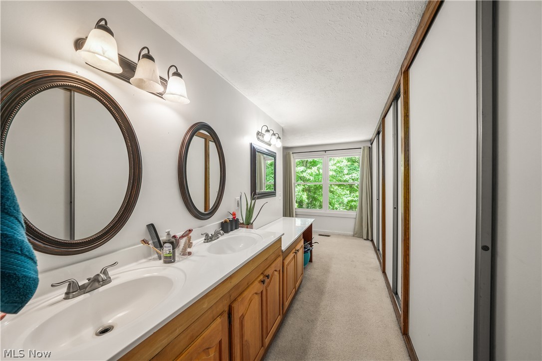 12530 Nelson Parkman Road Garrettsville OH 44231