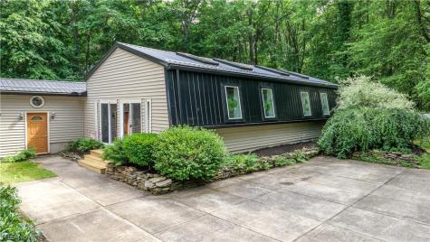 12530 Nelson Parkman Road Garrettsville OH 44231