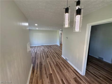 1350 Winton Avenue Akron OH 44320
