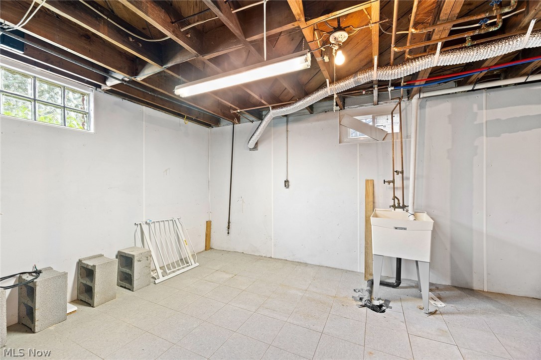 2603 Graham Avenue Akron OH 44312