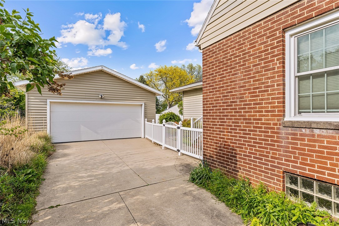 2603 Graham Avenue Akron OH 44312