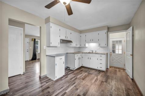 1931 Mark Drive Lorain OH 44052