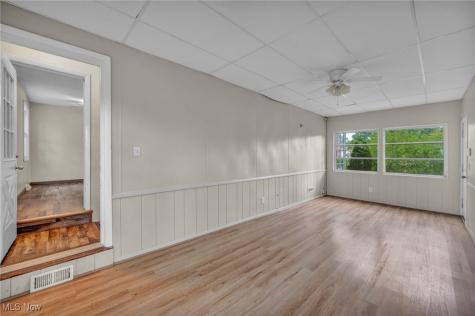 1931 Mark Drive Lorain OH 44052