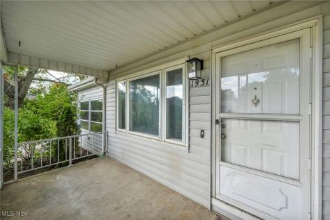 1931 Mark Drive Lorain OH 44052