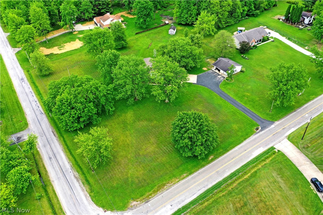 7198 Oak Hill Drive West Farmington OH 44491