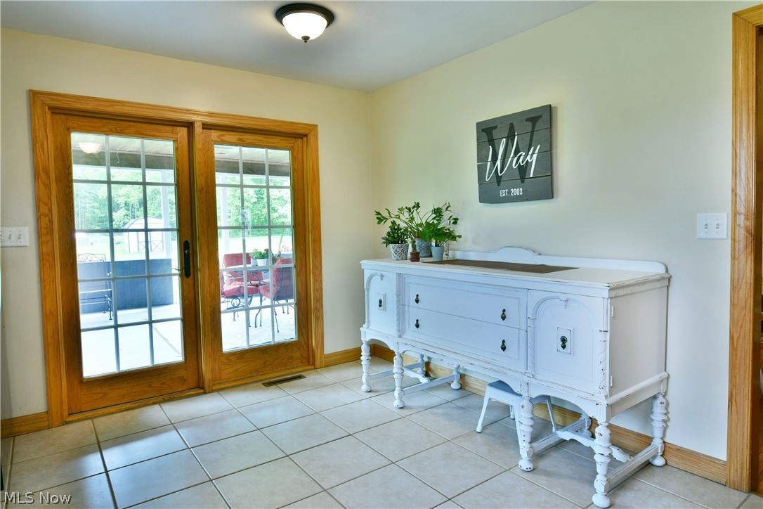 7198 Oak Hill Drive West Farmington OH 44491
