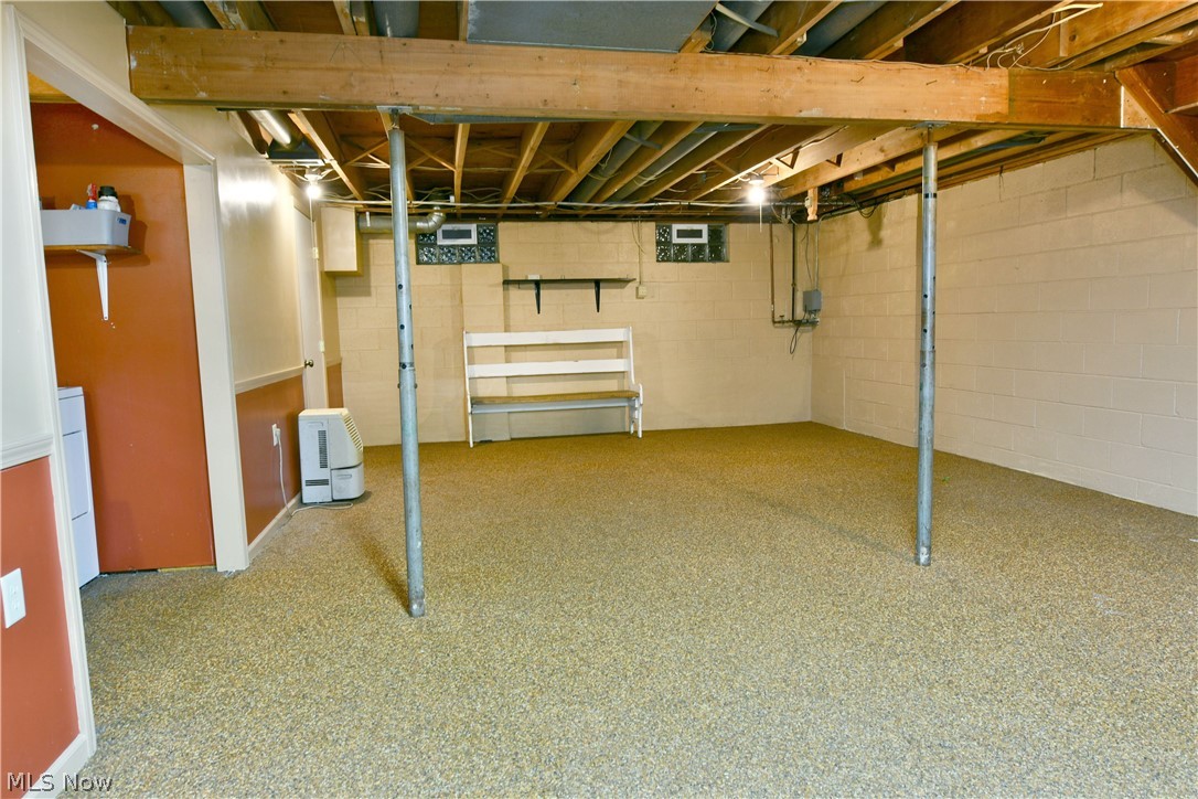 7198 Oak Hill Drive West Farmington OH 44491