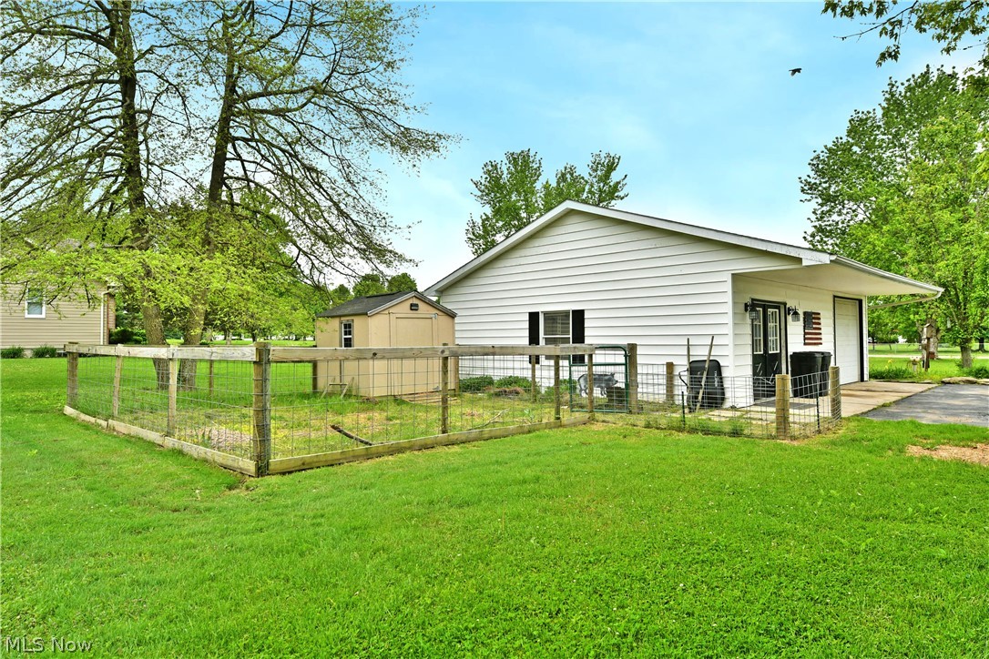 7198 Oak Hill Drive West Farmington OH 44491