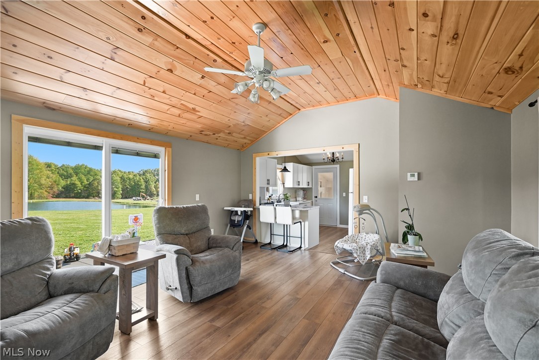 4842 Hoffman Norton Road Bristolville OH 44402