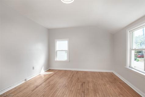 4521 Lilac Road South Euclid OH 44121