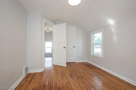 4521 Lilac Road South Euclid OH 44121