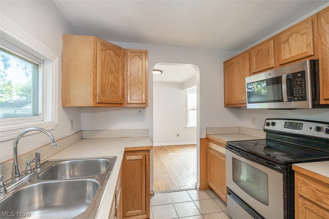 4521 Lilac Road South Euclid OH 44121