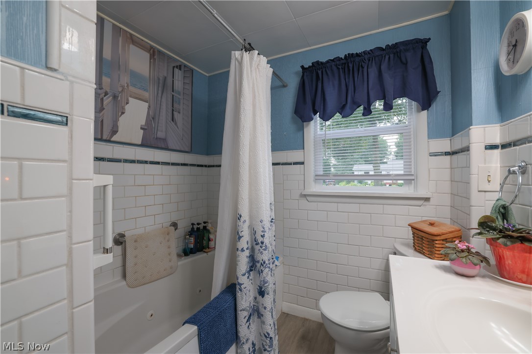 961 Wall Road Wadsworth OH 44281