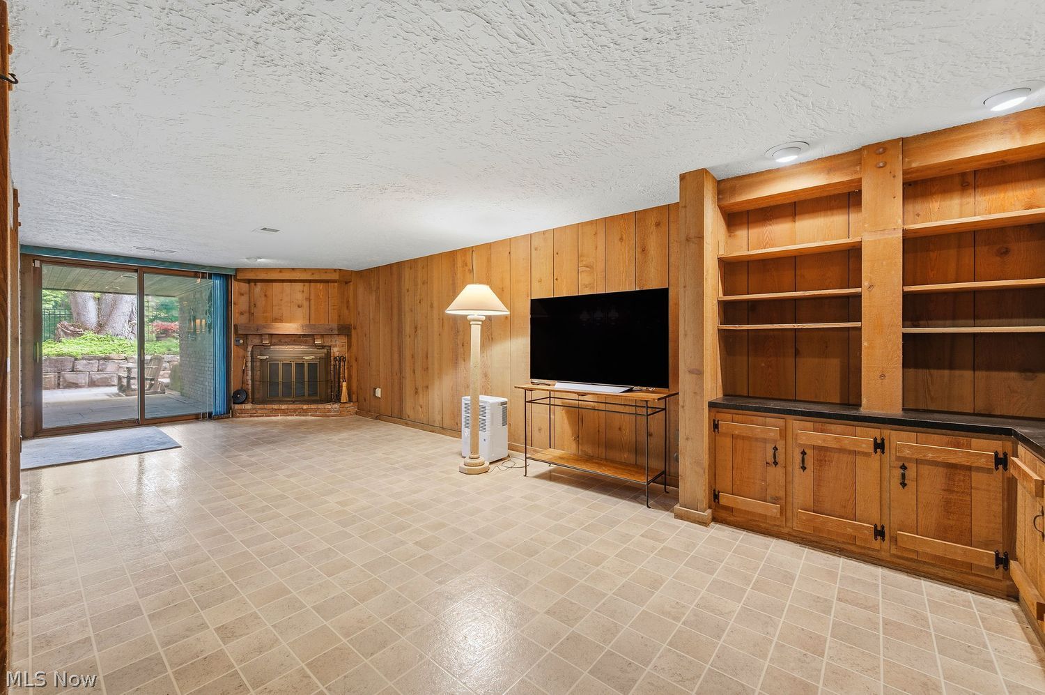 2366 S Short Hills Drive Akron OH 44333