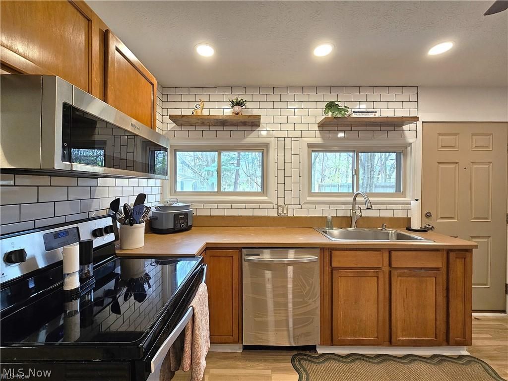 432 Catalina Avenue Wooster OH 44691