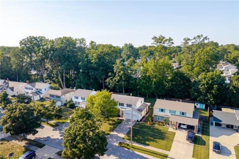 22760 Esther Avenue Fairview Park OH 44126
