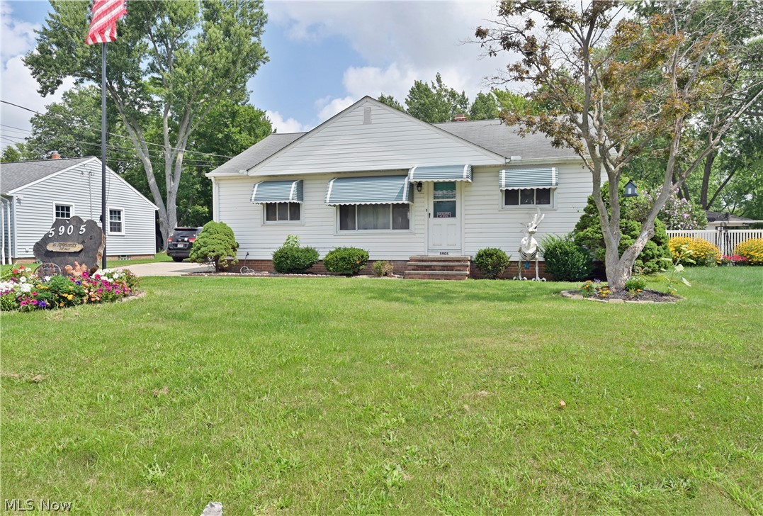 5905 Stearns Road North Olmsted OH 44070