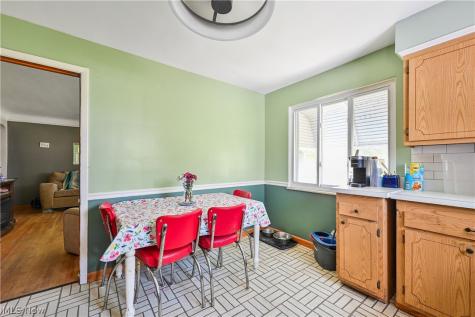 5905 Stearns Road North Olmsted OH 44070