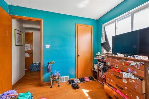 5905 Stearns Road North Olmsted OH 44070