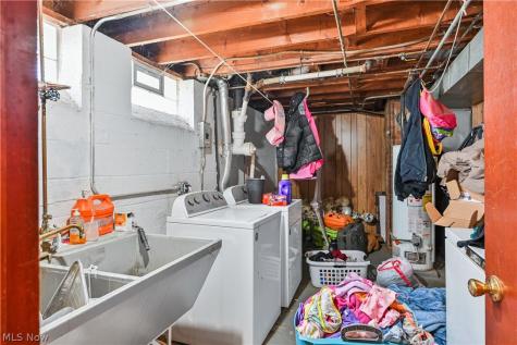 5905 Stearns Road North Olmsted OH 44070