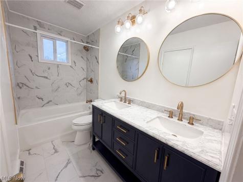 546 Kalene Court Eastlake OH 44095
