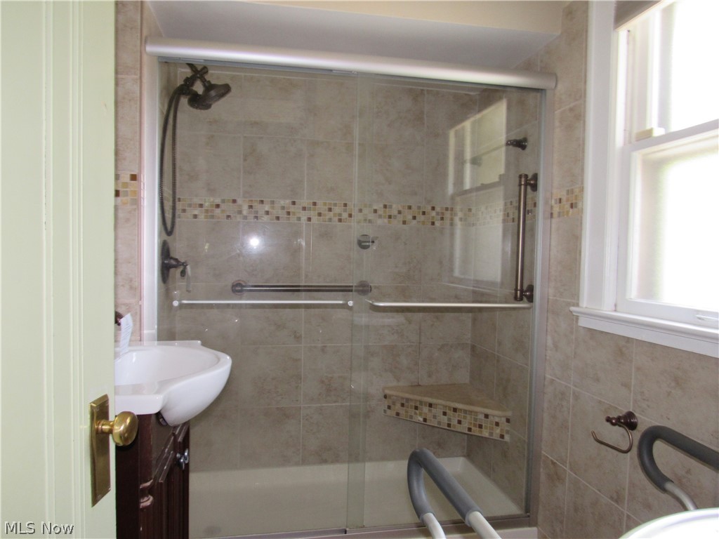 3256 Dellwood Road Cleveland Heights OH 44118