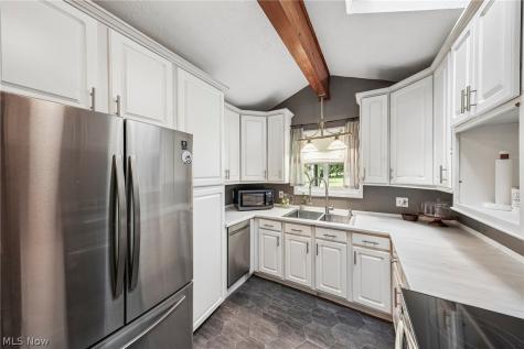 2790 Marks Road Valley City OH 44280