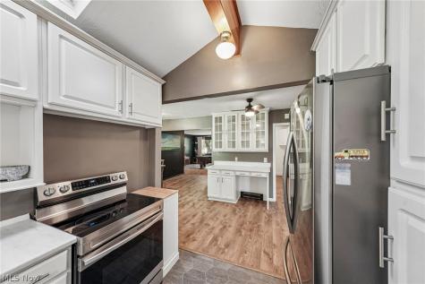 2790 Marks Road Valley City OH 44280